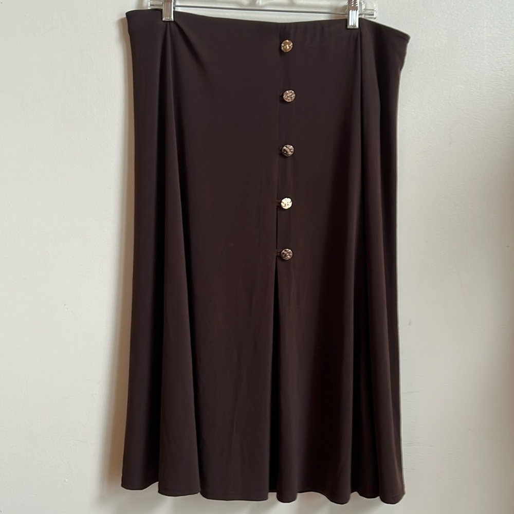 J M collection long alone skirt NWT women’s XL